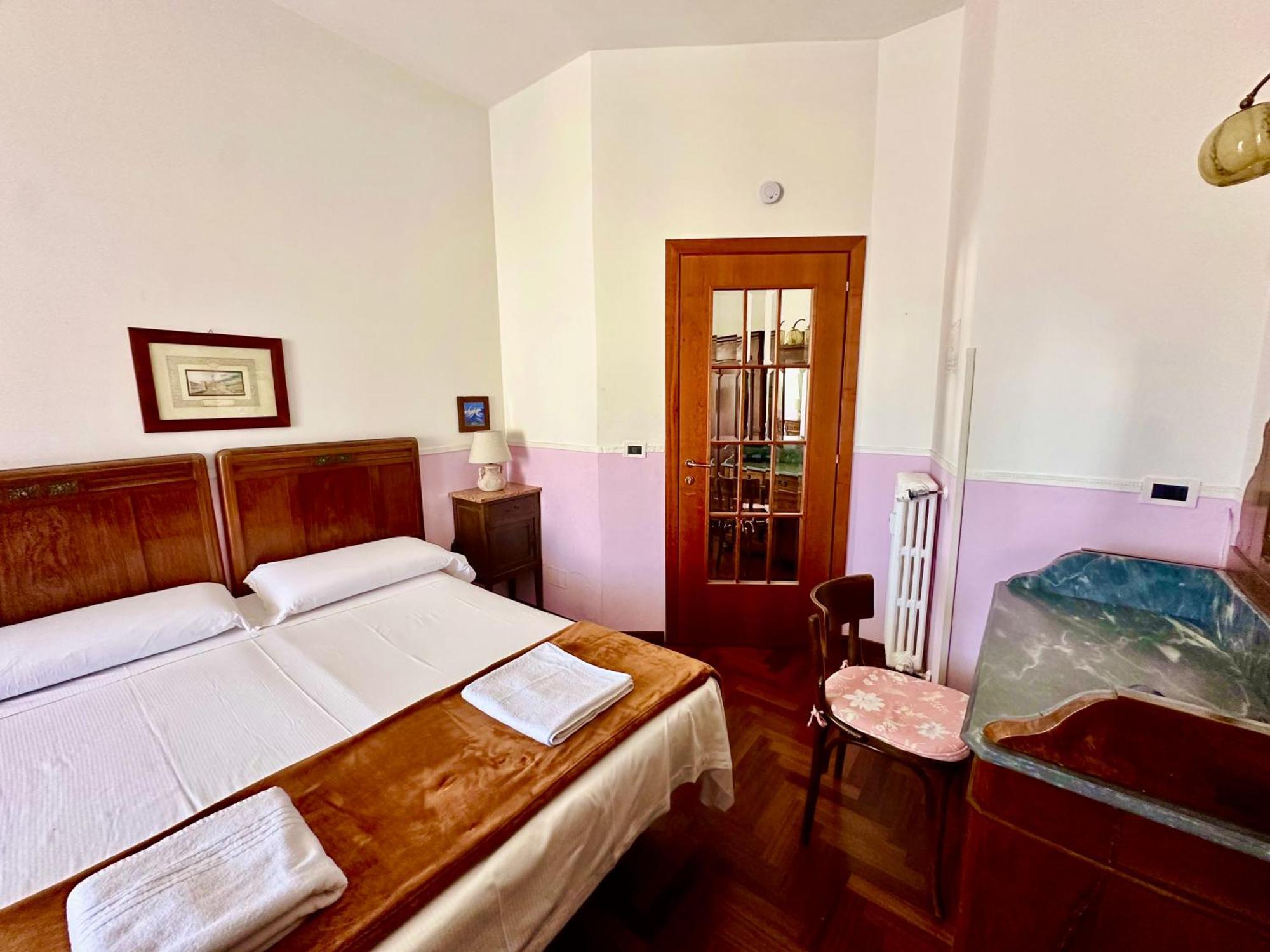 Pardis Guest House روما المظهر الخارجي الصورة
