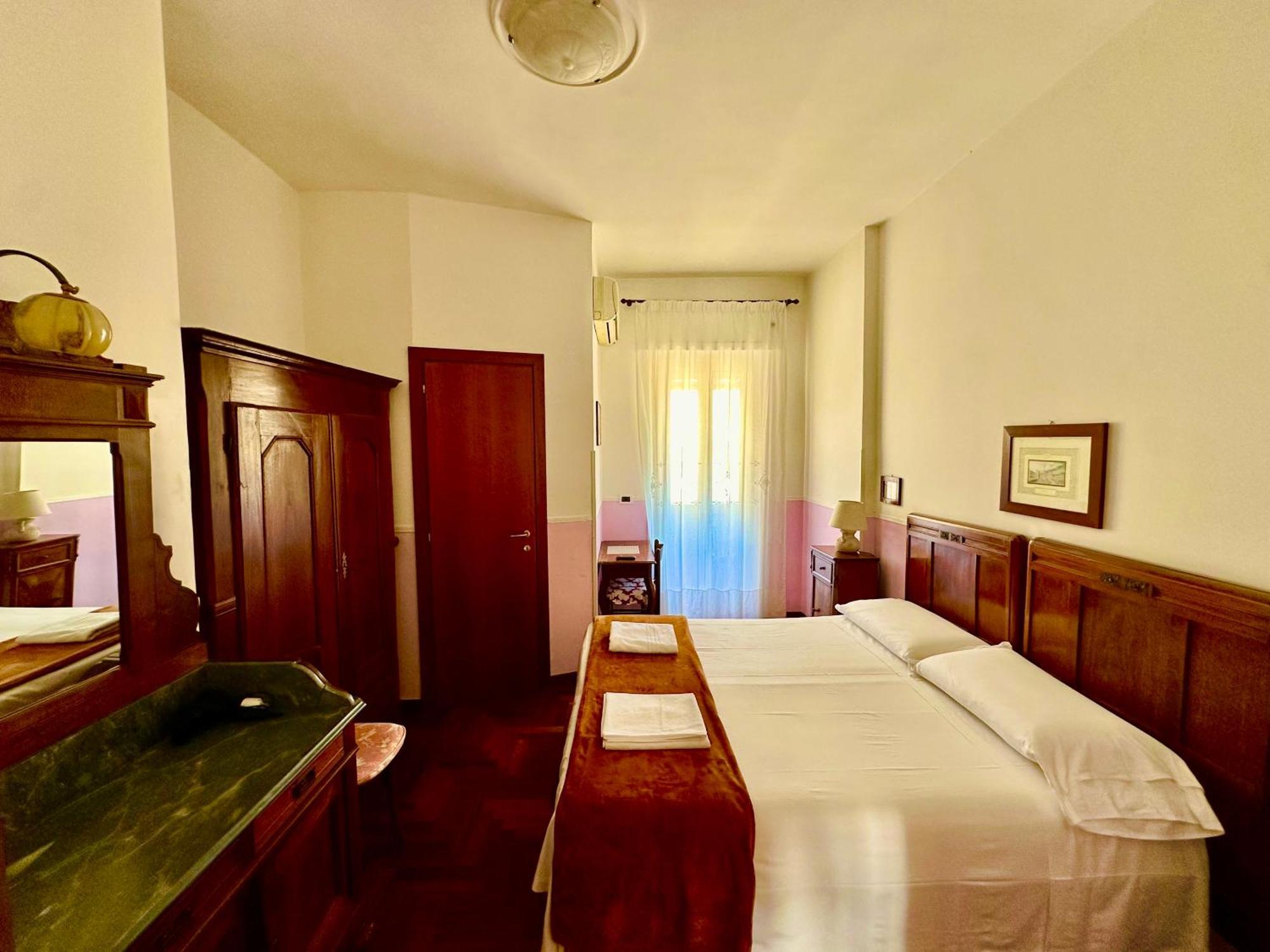 Pardis Guest House روما المظهر الخارجي الصورة